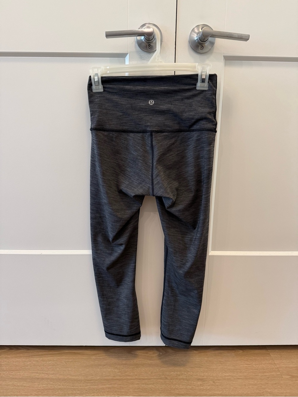 lululemon Dark Gray Cropped Leggings